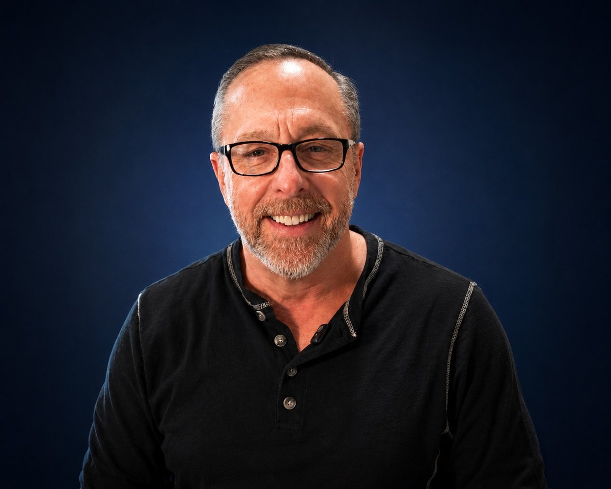 Glenn Ritchey, founder of Bellasarah Enterprises